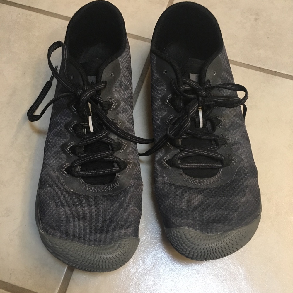 Black Merrell Vibram Vapor glove 3 shoes